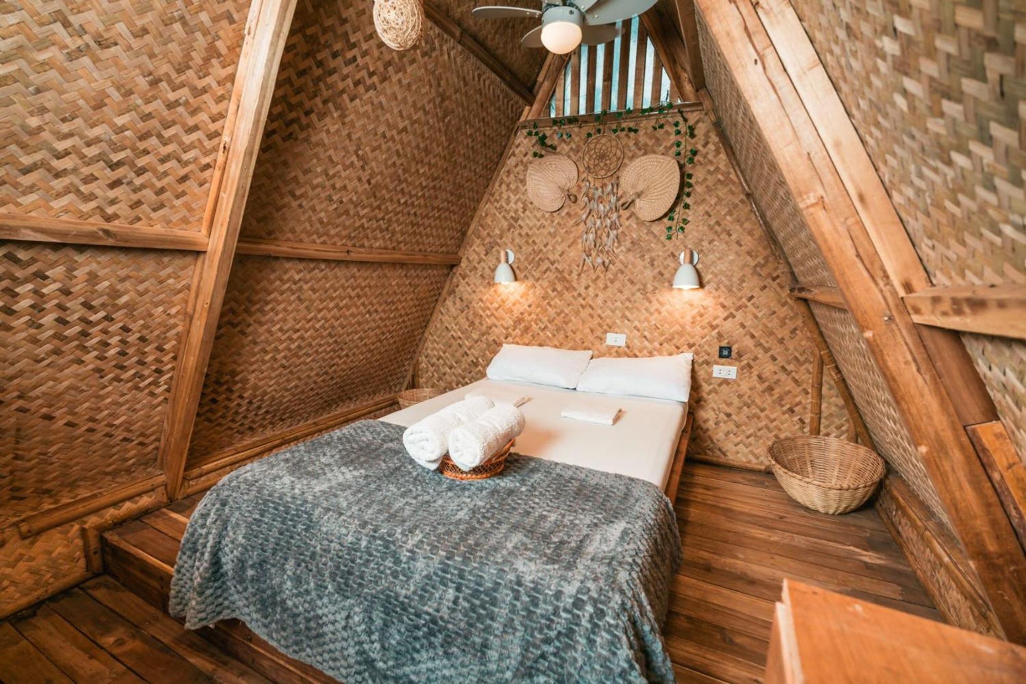 Mad Monkey Hostel Nacpan Beach (Adults Only) El Nido Exteriör bild