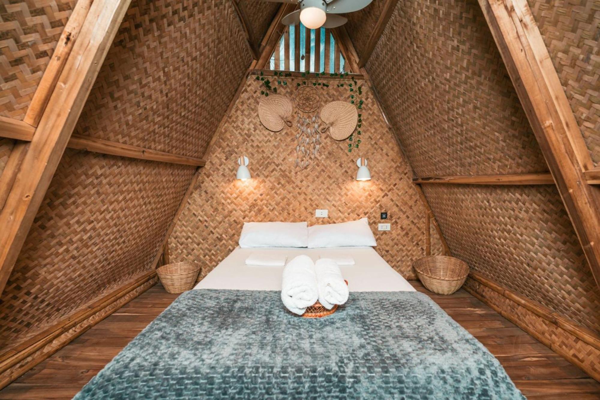 Mad Monkey Hostel Nacpan Beach (Adults Only) El Nido Exteriör bild